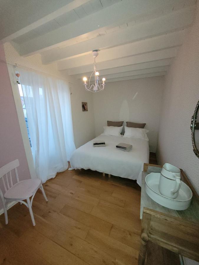 Gite De Charme Avec Spa, Salle De Jeux, Proche Plage Du Debarquement Sainte-Mère-Église Εξωτερικό φωτογραφία